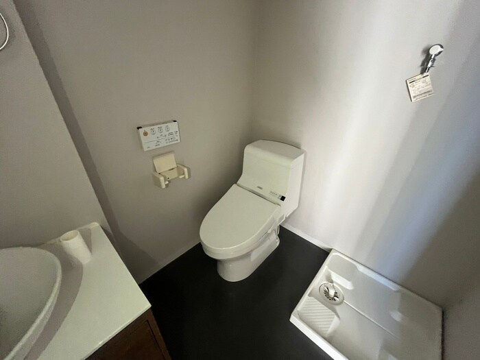 物件内観写真10　(トイレ)
