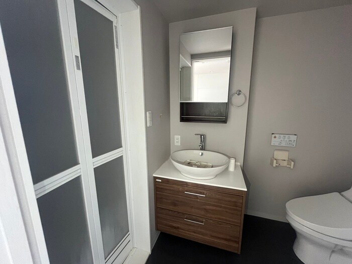 物件内観写真11　(洗面)