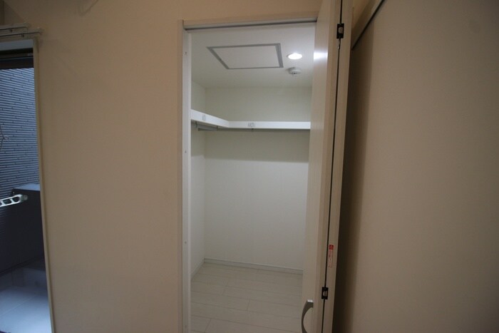 物件内観写真13　(収納)