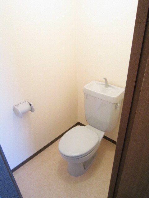 物件内観写真8　(トイレ)