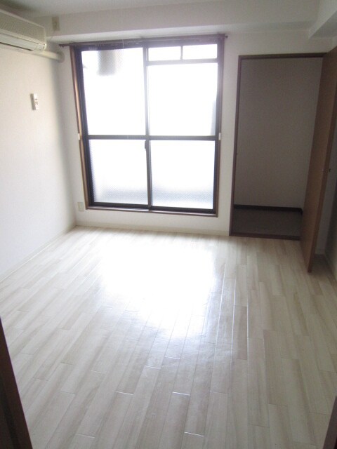 物件内観写真11　(居室)