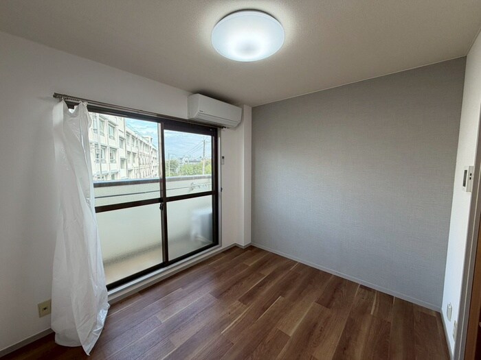 物件内観写真5　(居室)