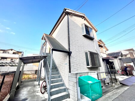 三記コ－ポⅡ外観写真