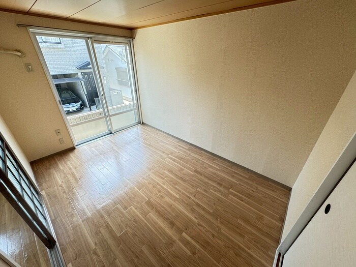 物件内観写真7　(居室)