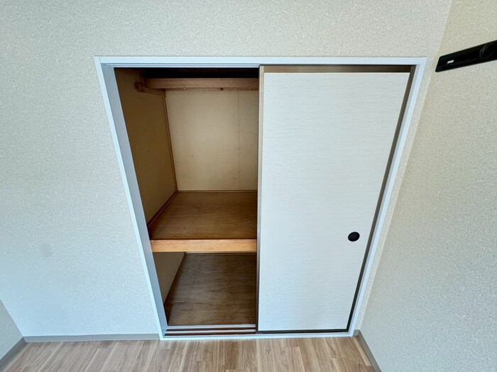 物件内観写真13　(収納)