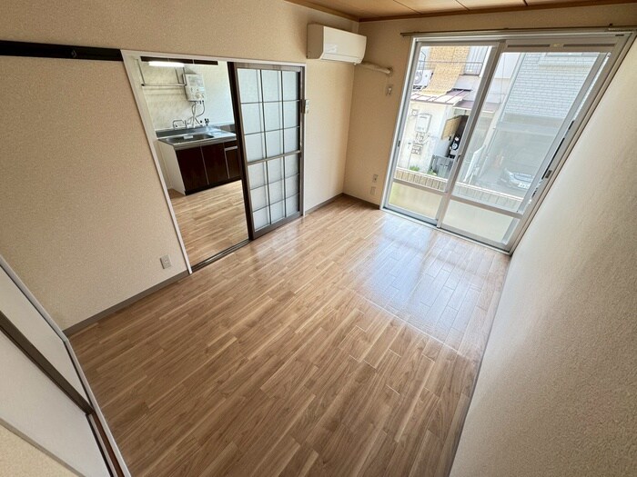 物件内観写真21　(居室)