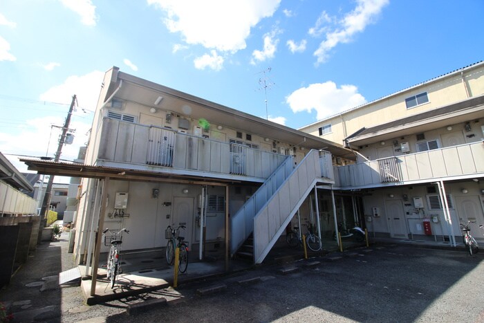 物件外観写真2　(外観写真)