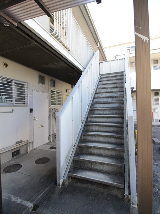 物件外観写真5　(エントランス部分)