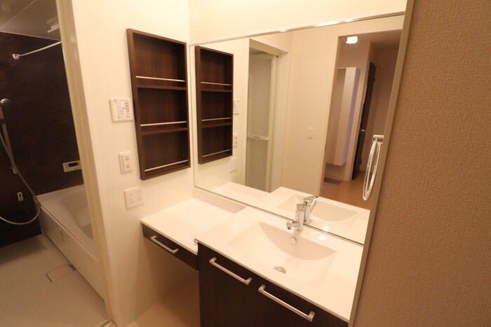 物件内観写真7　(洗面)