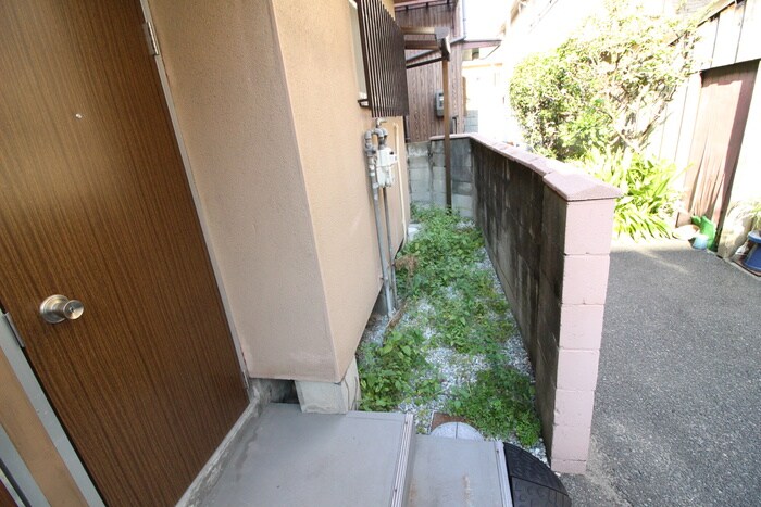 物件内観写真22　(玄関)