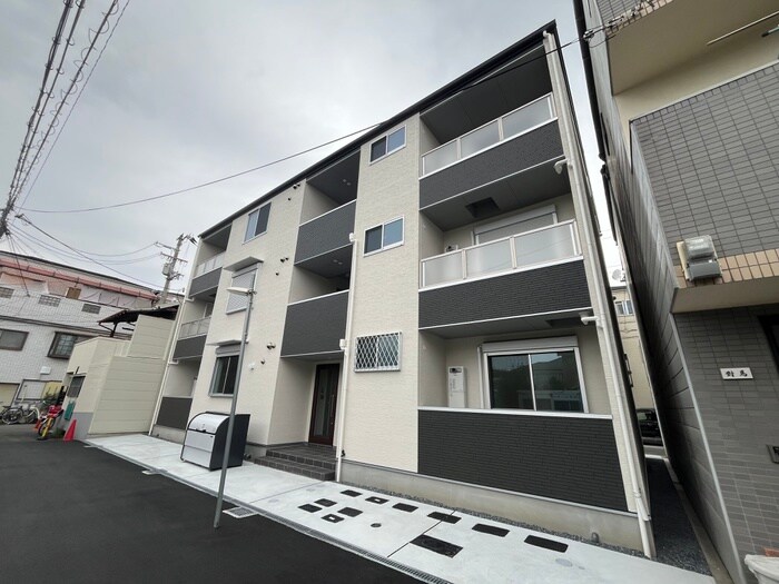 物件外観写真1　(外観写真)