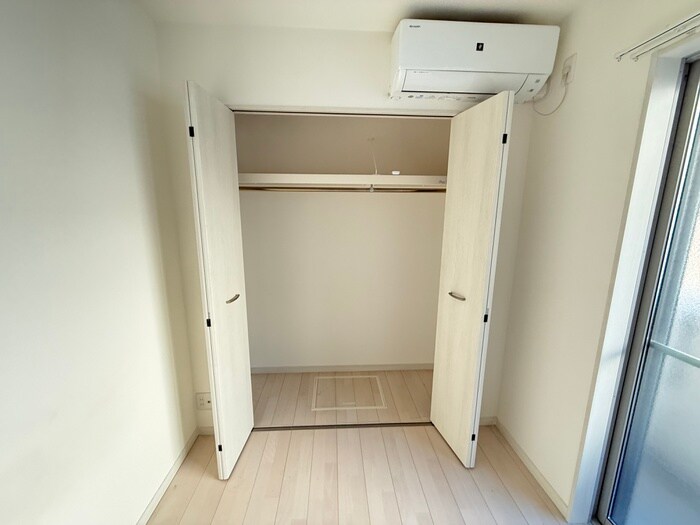 物件内観写真12　(収納)