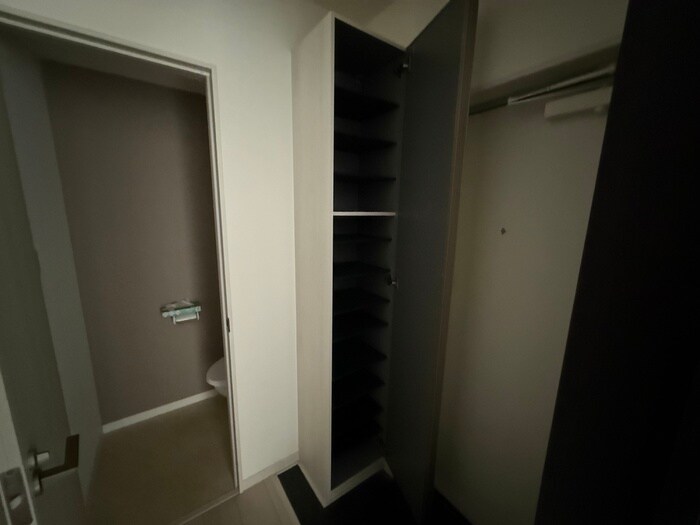 物件内観写真13　(靴箱)