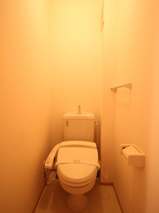 物件内観写真5　(トイレ)