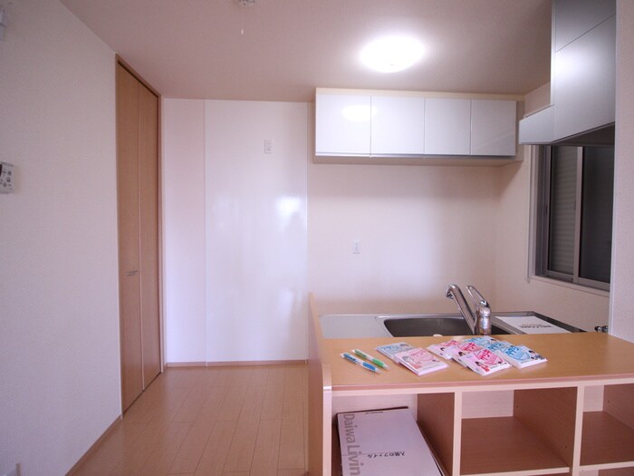 物件内観写真13　(居室)