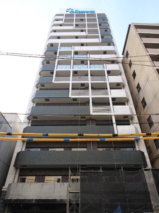 物件外観写真1　(建築中)