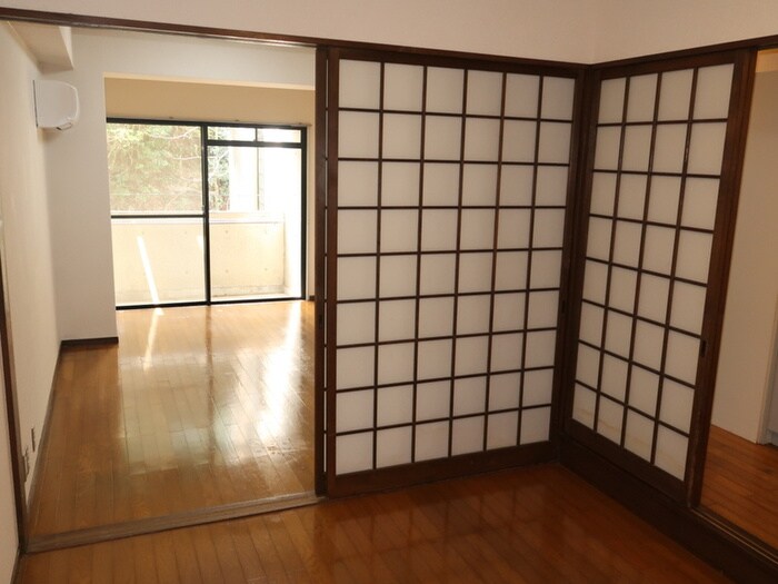 物件内観写真8　(居室)