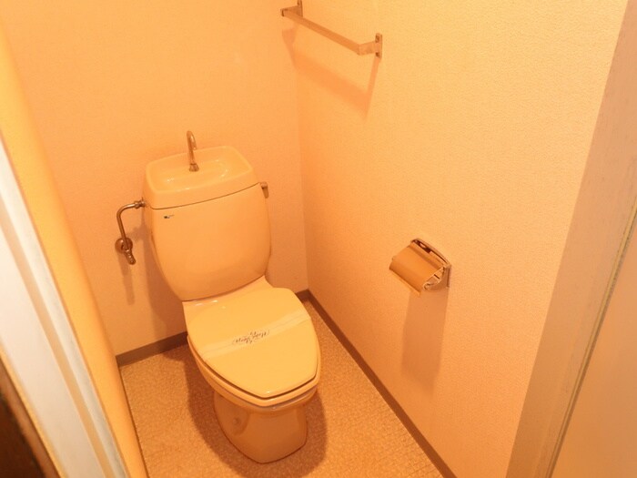 物件内観写真14　(トイレ)