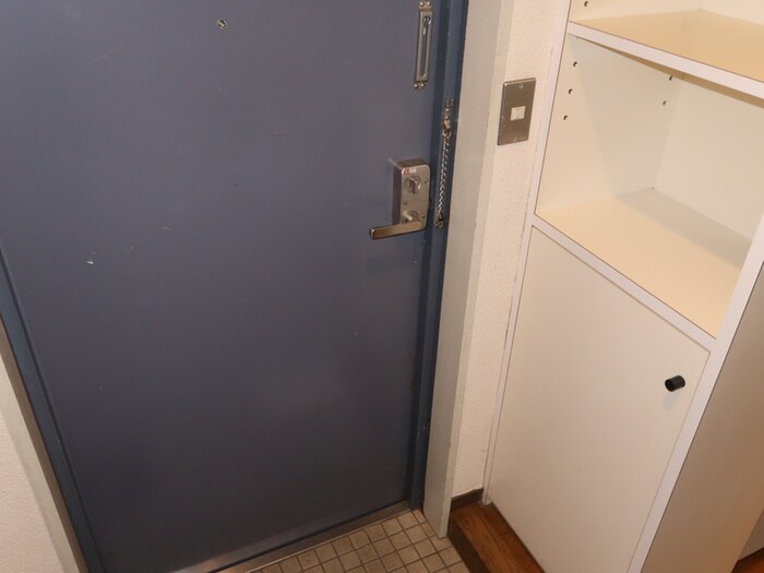 物件内観写真17　(玄関)