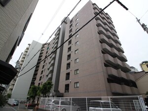 ファミ－ユ西梅田外観写真