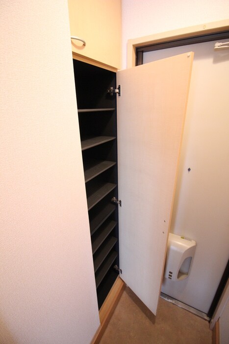 物件内観写真17　(靴箱)