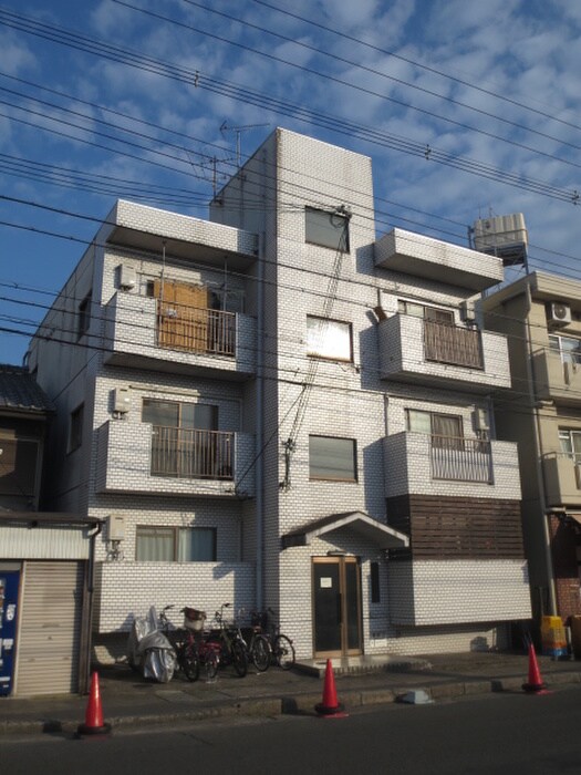 ロイヤルハイツ一乗寺の物件外観写真