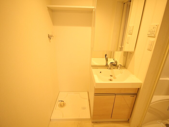 物件内観写真9　(洗濯機置場)