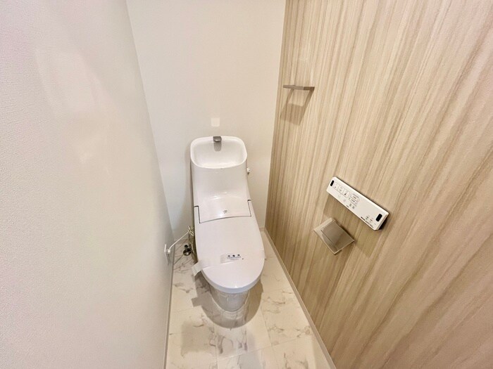 物件内観写真14　(トイレ)