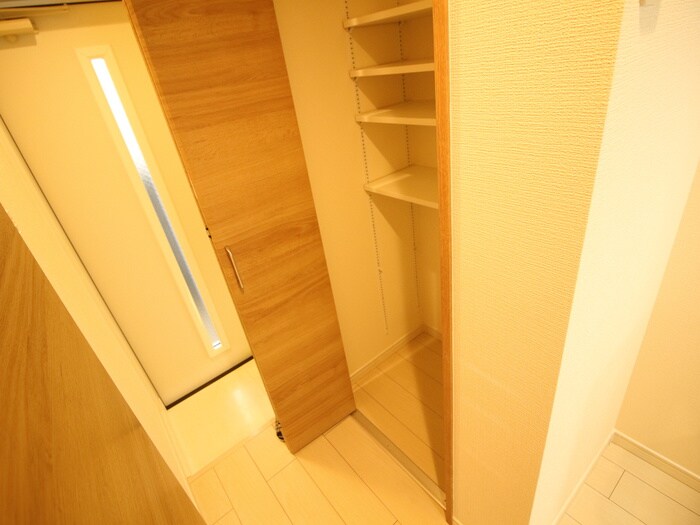 物件内観写真20　(収納)