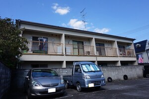 コテ－ジ鹿王外観写真