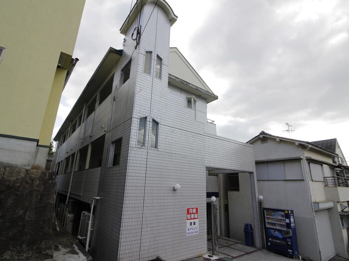 物件外観写真2　(外観写真)