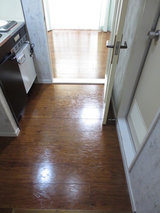 物件内観写真8　(廊下)