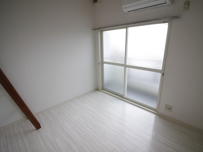 物件内観写真12　(居室)