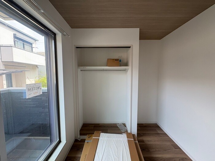 物件内観写真13　(収納)