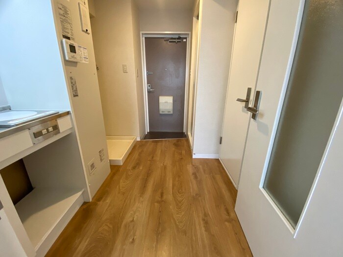 物件内観写真15　(廊下)