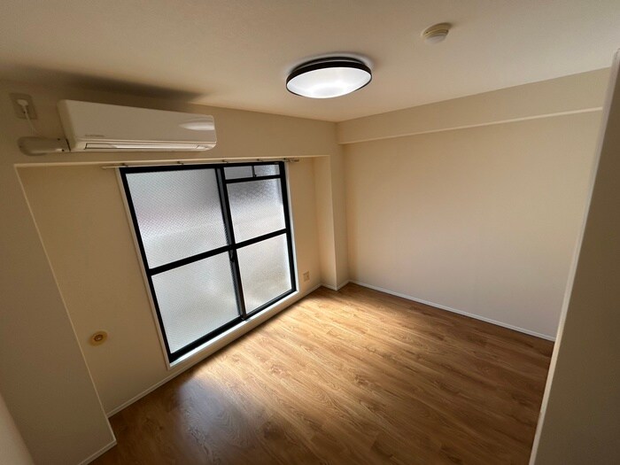 物件内観写真18　(居室)