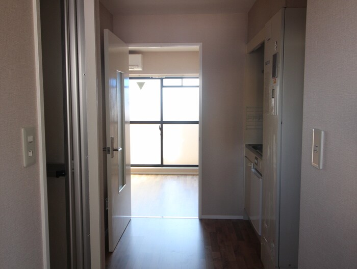 物件内観写真20　(廊下)