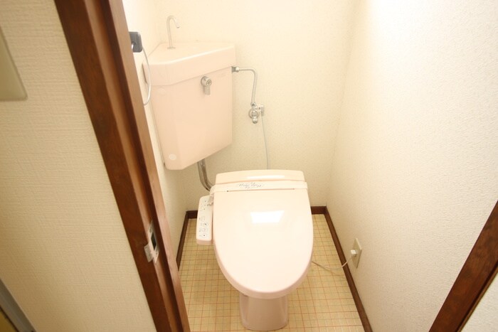 物件内観写真8　(トイレ)