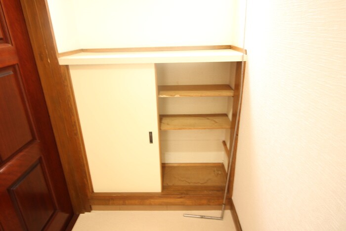 物件内観写真11　(靴箱)