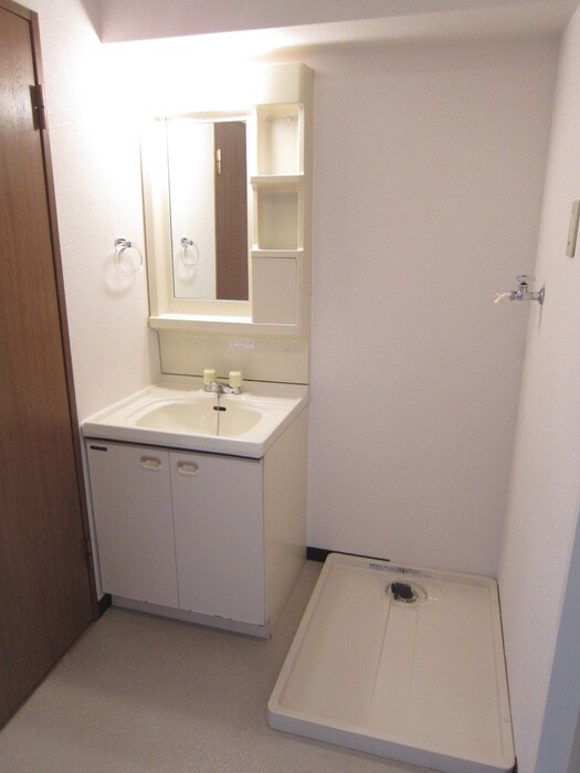 物件内観写真9　(洗面)