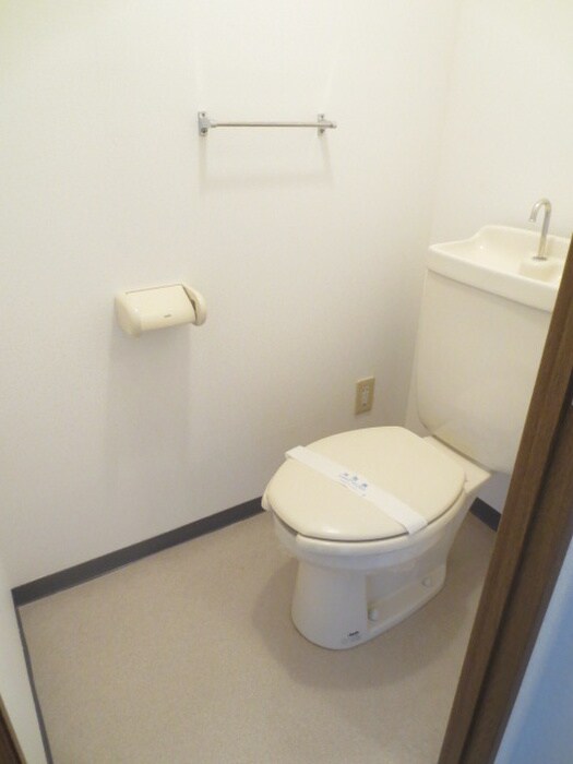 物件内観写真10　(トイレ)