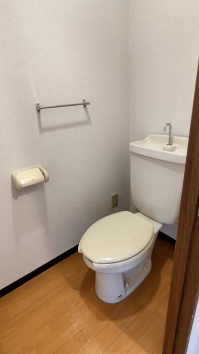 物件内観写真10　(トイレ)