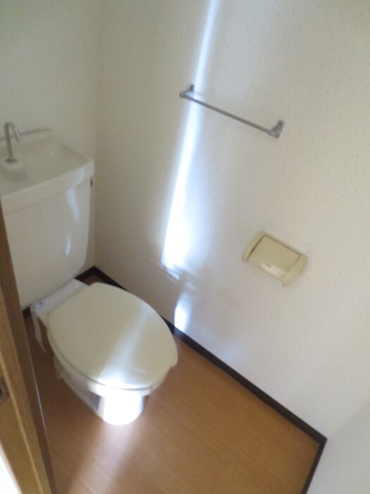 物件内観写真10　(トイレ)