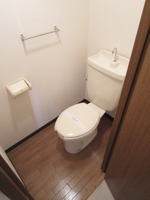 物件内観写真11　(トイレ)