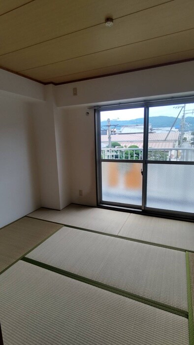 物件内観写真13　(居室)