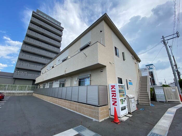 物件外観写真1　(外観写真)