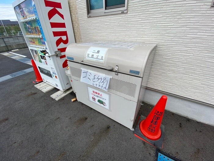 物件外観写真4　(建物設備)