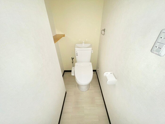 物件内観写真14　(トイレ)