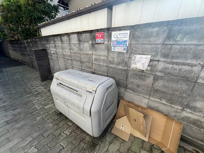 物件外観写真6　(建物設備)