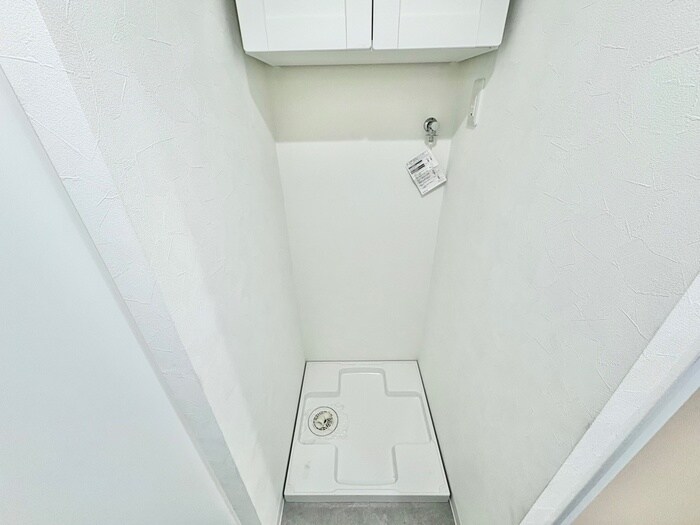 物件内観写真16　(洗濯機置場)